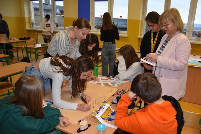 a18 internet2024.JPG