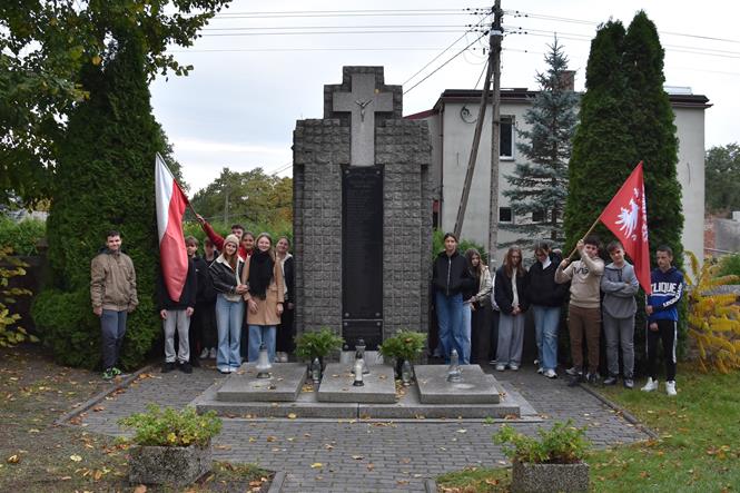 aaznicz 2024 pamieci 3a.JPG