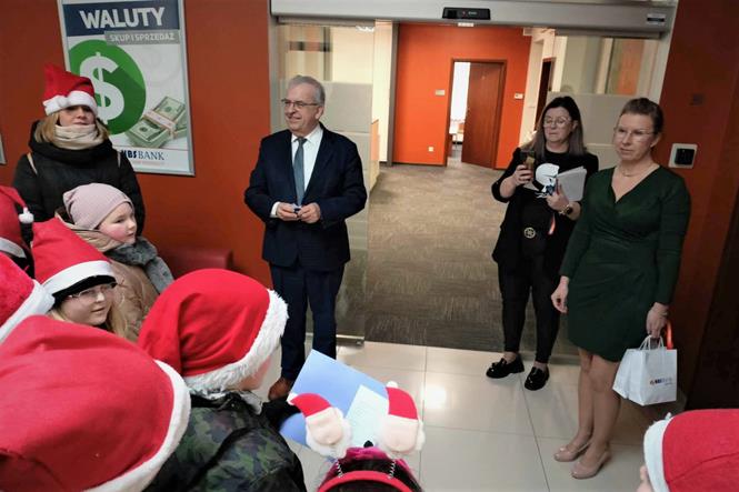 amikolJL 19 2023.jpg