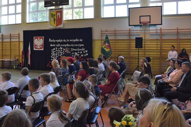 azakonczenie8 2022.JPG