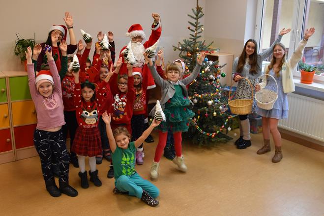 choinaJL 12 2023.JPG