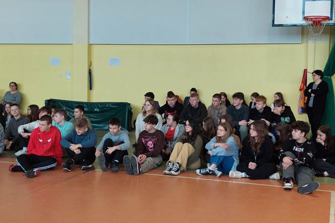 gielda szkol 8 2023.jpg