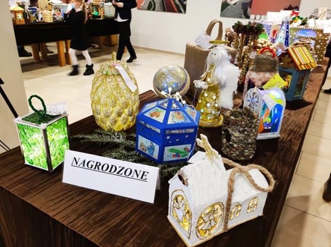 lampa roratnia7s 2021.jpg