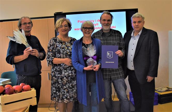 papiernicy1 2023.JPG