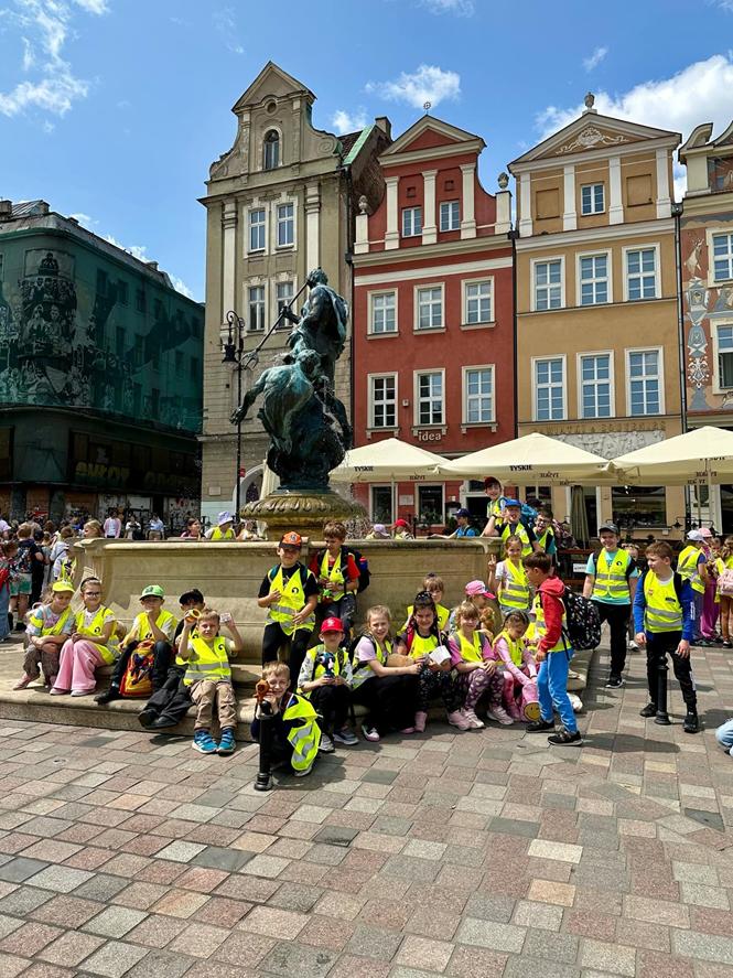 poznan pierwszoklasistow 2 2025.jpg