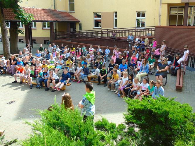 ratunek ziemi5 2021.JPG