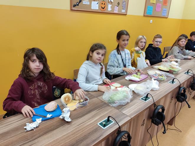 sniadanie2 2022 moc.jpg