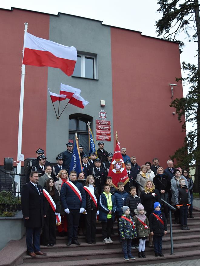urzad gminy flaga niepodleglosc2 2022.JPG