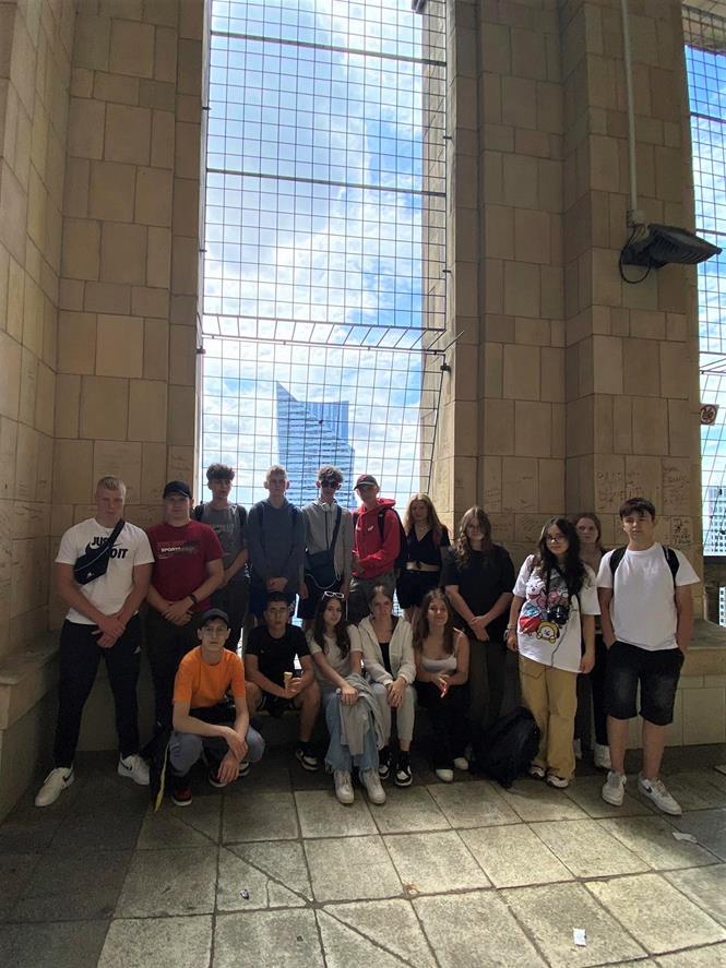 warszawa szturo12 2023.jpg