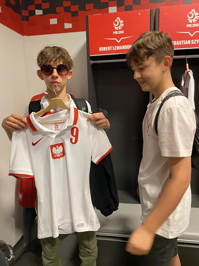 warszawa szturo3 2023.jpg