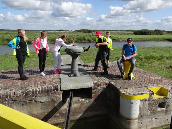 wycieczka sluza12 2019.JPG