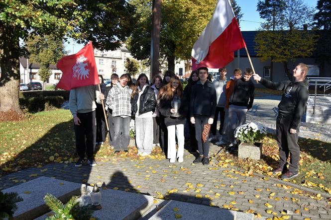 zapal znicz3 2025.JPG